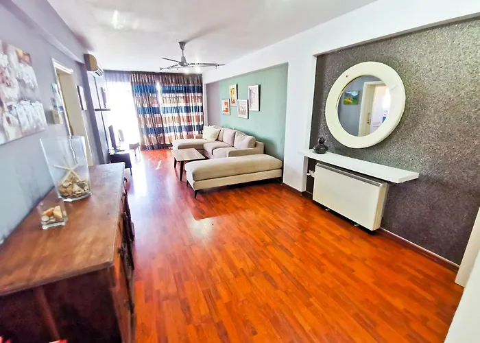 Sun Kissed Λάρνακα